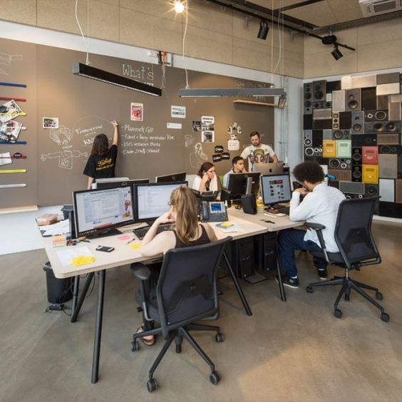 why-hire-a-bangladesh-it-agency-for-your-business-in-2025